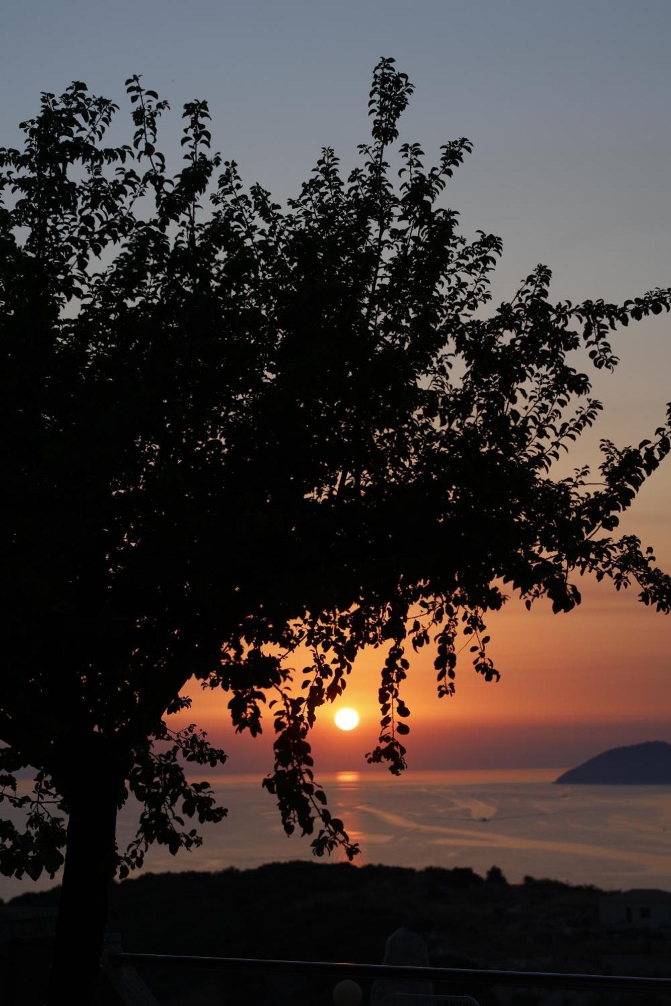 Sunset Serenity Himarë Eksteriør billede